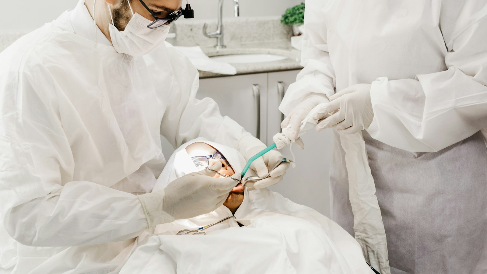 Emergency dentist in Avon, IN treating a patient with a dental emergency